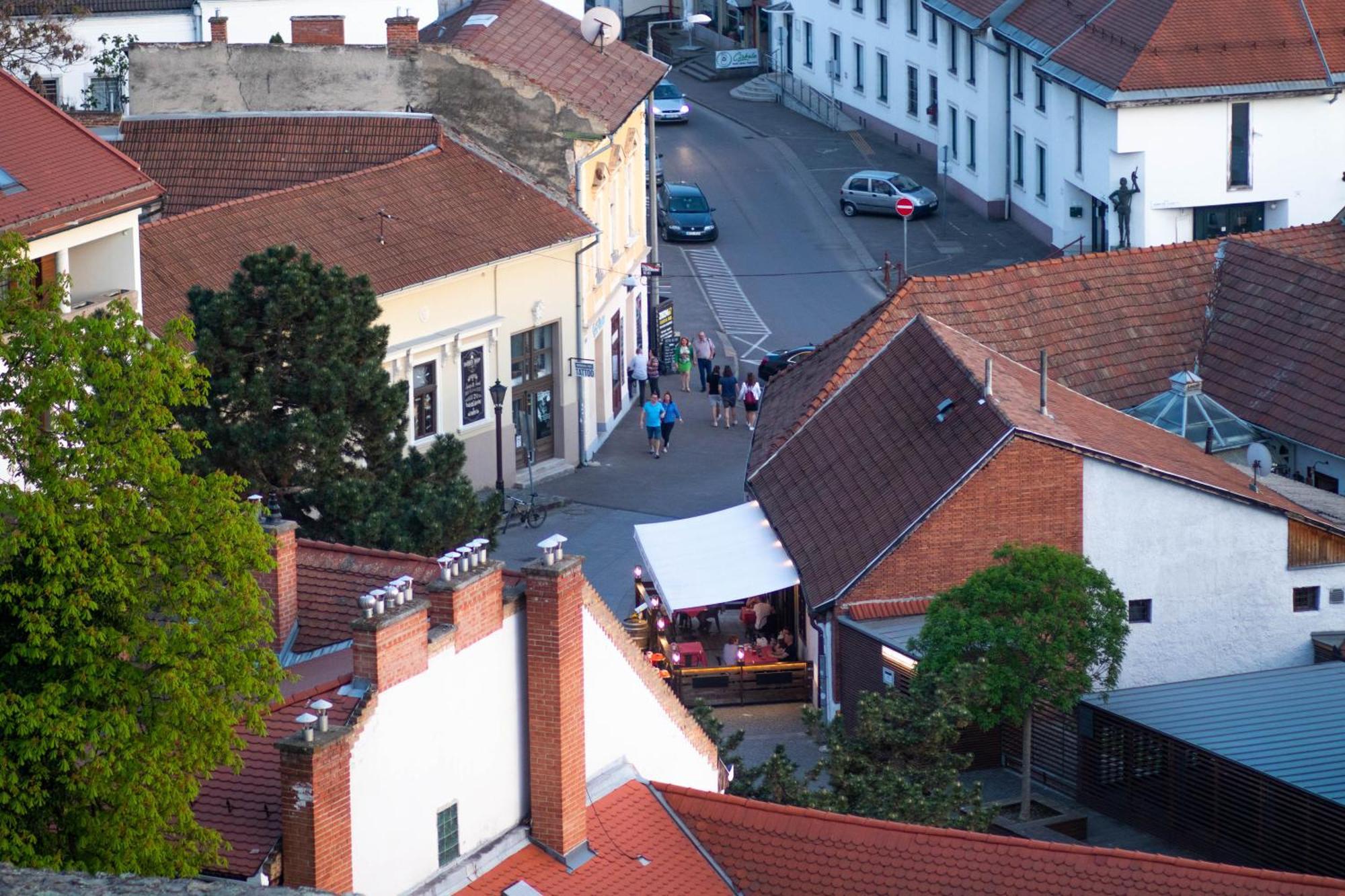 Gardonyi Apartman Eger Exterior photo
